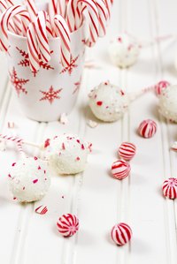 Whole mints or candy canes aren't much good for dusting cookies.