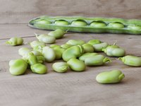Young and mature butter beans come in inedible pods.