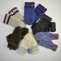 Once you get the basics down, you can make any kind of mitten you like!