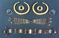 Ancient Egyptian jewelry and art have inspired more modern designs.