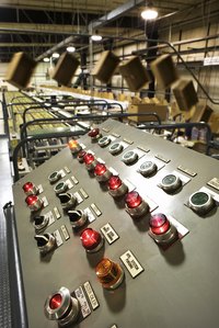 A flexible manufacturing system allows a limited amount of product customization.