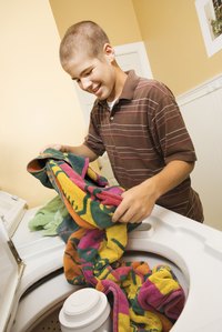 Disinfect laundry with vinegar.