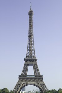 Replicate the Eiffel Tower out of wire for a school project or a home decoration.
