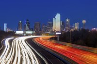 Many major roadways in Dallas have HOV lanes.