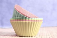 Silicone cake molds give bakers a chance to show their artistic side.
