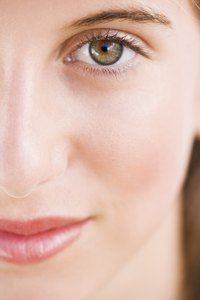 Say goodbye to eye bags with almond oil.