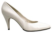 Keep ivory leather from stains with regular cleaning.