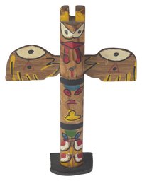 Kids can create colorful totem poles that express their artistic talent.