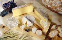 Young Brie has a mild flavor similar to Stracchino.