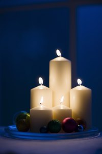 You can customize your own homemade candles.