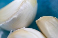 Unpeeled garlic cloves last seven to 10 days at room temperature.