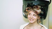 How to Re-Curl a Synthetic Wig How to Re-Curl a Synthetic Wig