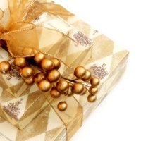 Christmas Gifts for Older Mothers | eHow