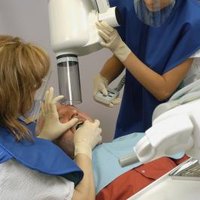 Oral Surgery Assistant Salary 20