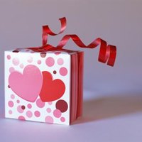 Ideas for a Valentine Gift for a Man | eHow