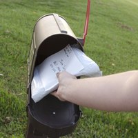 How to Use Bubble Mailers With USPS | eHow