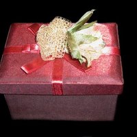 Anniversary Gifts for a Widow | eHow