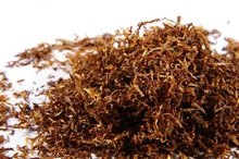 How to Moisturize Dried Tobacco