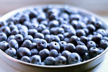 Stomach Aches & Relief From Blueberries