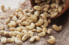 What Is the Omega 3 Content of Cashews?