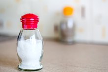 Signs & Symptoms of Excessive Salt Intake in Children