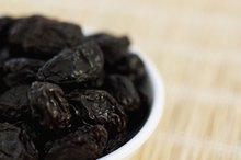 Can Prunes Be Taken While on Blood Thinners?