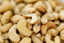 What Are the Health Benefits of Soaked Cashews?