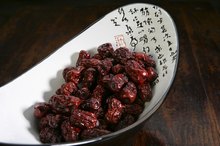 How to Reconstitute Dried Fruit