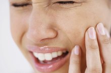 How to Relieve a Face Swollen From a Toothache