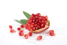 3 All-Natural Fruits and Vitamins to Stop Heavy Menstrual Bleeding