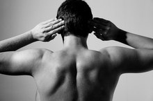 How to Put a Dislocated Shoulder Back Into Place