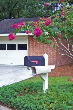What are some residential mailbox laws?
