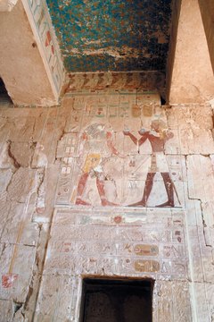 Grave robbers plundered many Egyptian tombs.