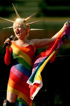 Lauper is a rainbow at a 2006 Chicago event.