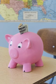 When schools and classrooms are low on funds, virtual field trips can be a cheap or free learning experience.