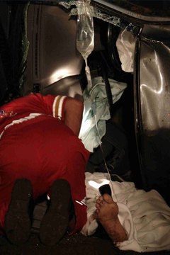 Trapped Under Vehicle (Flickr Photo/EMS_EMT)