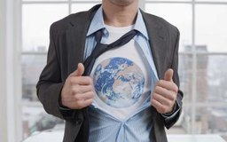 Jupiterimages/Comstock/Getty Images Con Internet y los teléfonos sin fronteras, las organizaciones fácilmente desafían problemas geográficos que enfrentan las empresas.