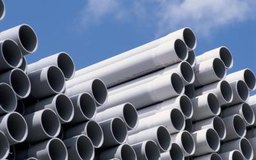 Comstock/Comstock/Getty Images El tubo de acero inoxidable es más resistente a la corrosión, pero el tubo galvanizado es menos costoso.