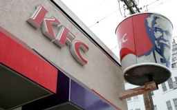 Justin Sullivan/Getty Images News/Getty Images KFC alienta a las viejas franquicias a remodelarse para cumplir con los nuevos estándares del restaurante.