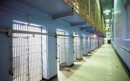 NA/AbleStock.com/Getty Images Algunas leyes estadales prohiben a los entrevistadores preguntar si la persona ha sido alguna vez arrestada.