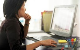 Ablestock.com/AbleStock.com/Getty Images Microsoft Excel te permite crear tablas, hojas de cálculo y gráficos que contengan datos de todo tipo.
