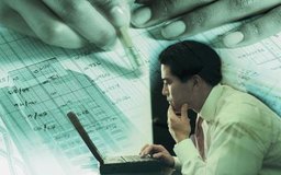 Stockbyte/Stockbyte/Getty Images Los informes de contabilidad de gestión se utilizan internamente para controlar el rendimiento de la empresa y ayudar en la toma de decisiones.