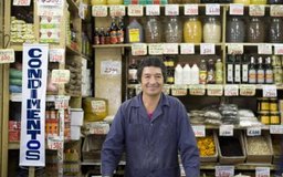 Felipe Dupouy/Digital Vision/Getty Images Todos los procesos de negocio en última instancia, dependen unos de otros con el fin de aportar efectivamente un producto o servicio al mercado.