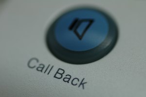 Resuelve los problemas de los teléfonos.