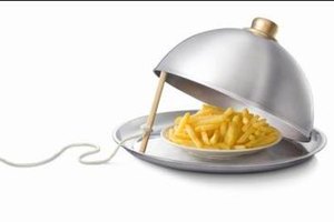 No es sorpresa, verse atrapado en un ciclo de aumento de peso generalmente encuentra su causa en hábitos poco saludables de alimentación.