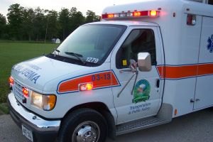 Paramédico en ambulancia.