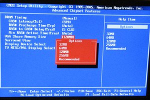 La memoria de video asignada se puede aumentar utilizando las opciones del sistema de entrada/salida de la placa base (BIOS).
