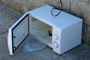 How To Donate Broken Liances Our Everyday Life Broken Microwave