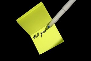 Note image by Werg from Fotolia.com Notes