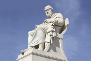 Brigida_Soriano/iStock/Getty Images Statue